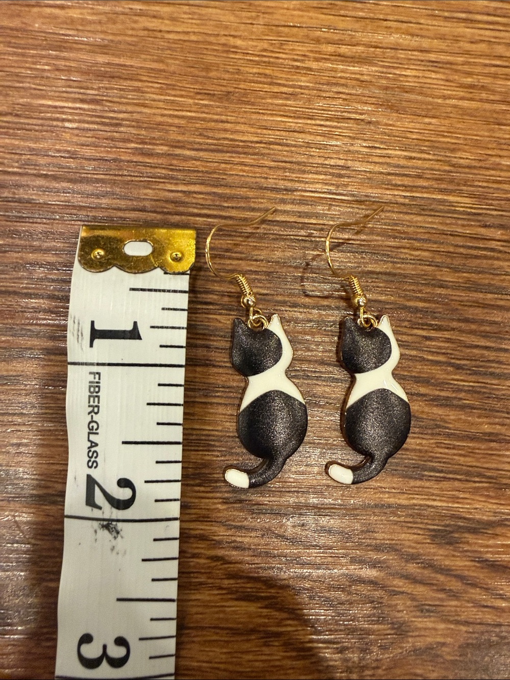 Black and White Cat Dangle Earrings - Cute Cat Silhouette Jewelry - Picture 3 of 4